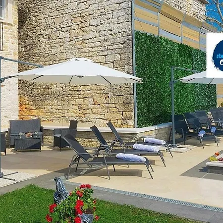 Patrick By Affittacamere Pazin